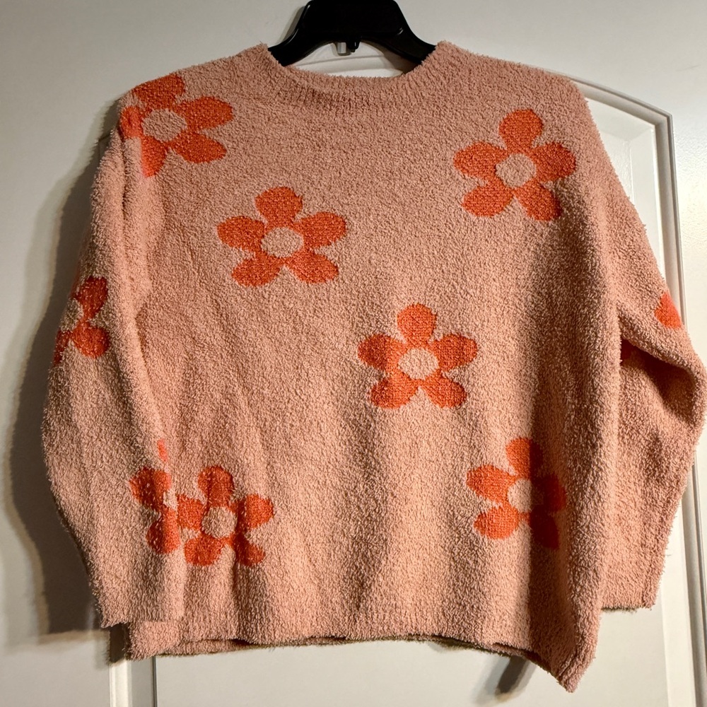 Altar'd State Floral Fuzzy Sweater Women Small Peach‎ Orange Popcorn Knit